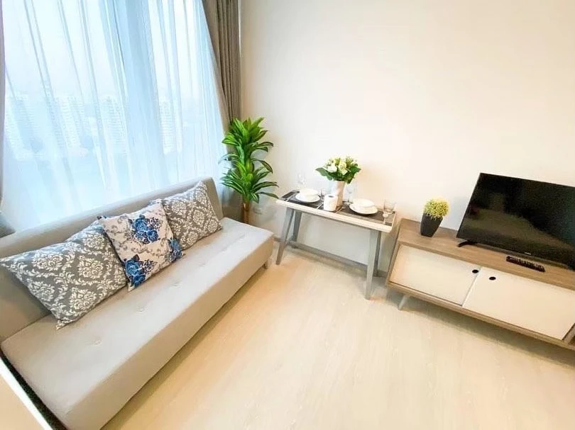 For rent: Chapter One Eco Ratchada - Huai Khwang, Studio room, 19th floor, high view, furnished, ready to move in, book now.