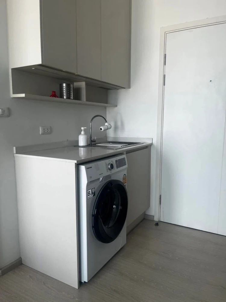 For rent: Chapter One Eco Ratchada-Huai Khwang, corner room, quiet, no people passing in front of the room, good wind, cool and comfortable room, urge