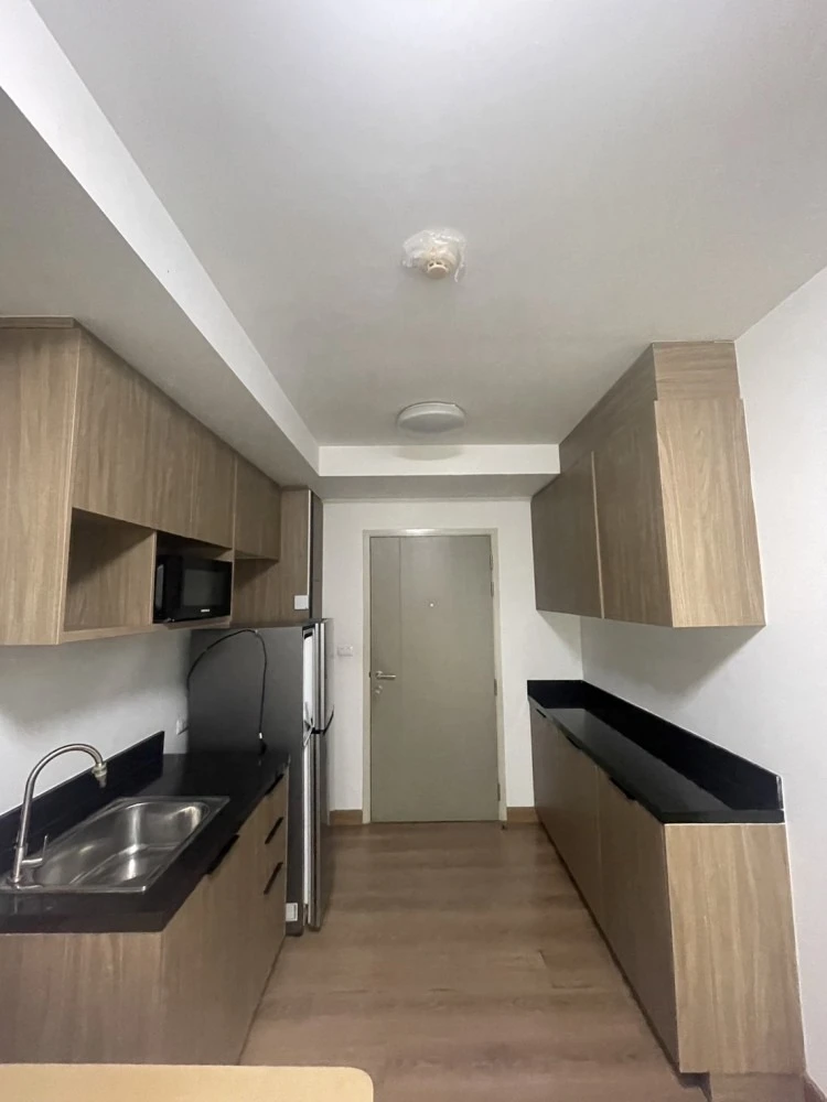 For rent: Chapter One The Campus Kaset, corner room, has privacy. Complete with electrical appliances. Hurry and reserve now.