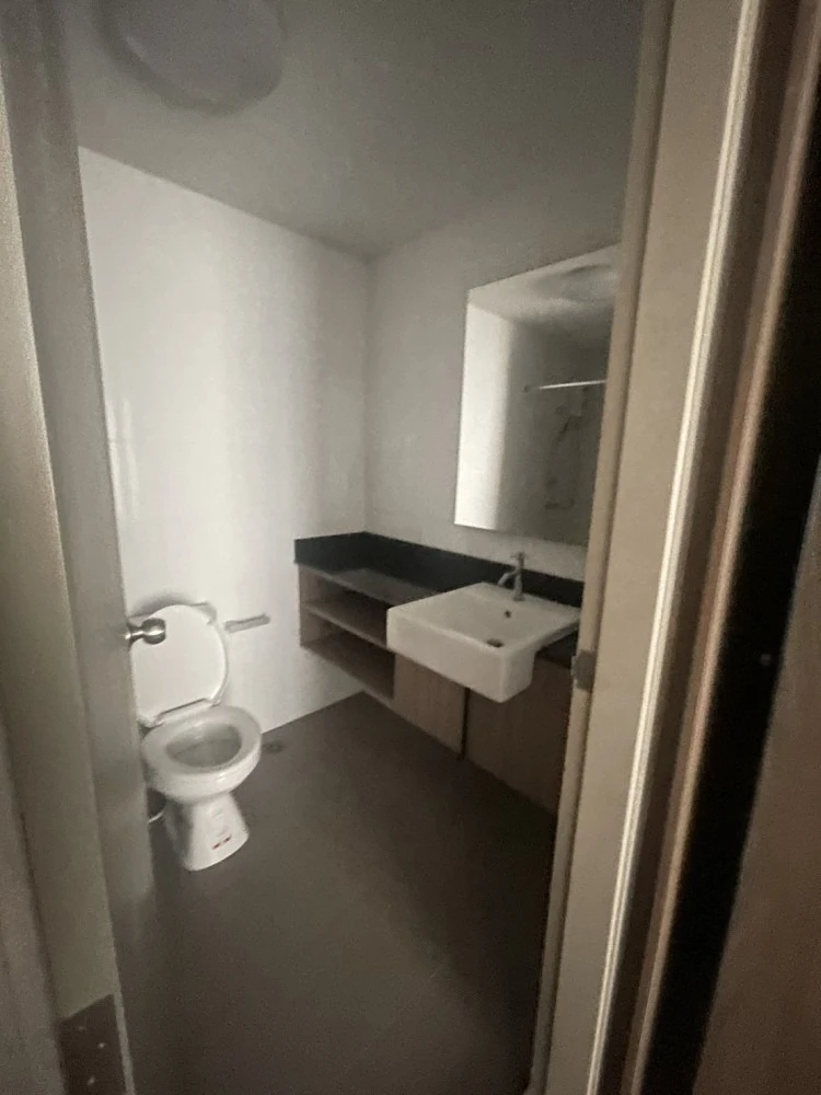 For rent: Chapter One The Campus Kaset, corner room, has privacy. Complete with electrical appliances. Hurry and reserve now.