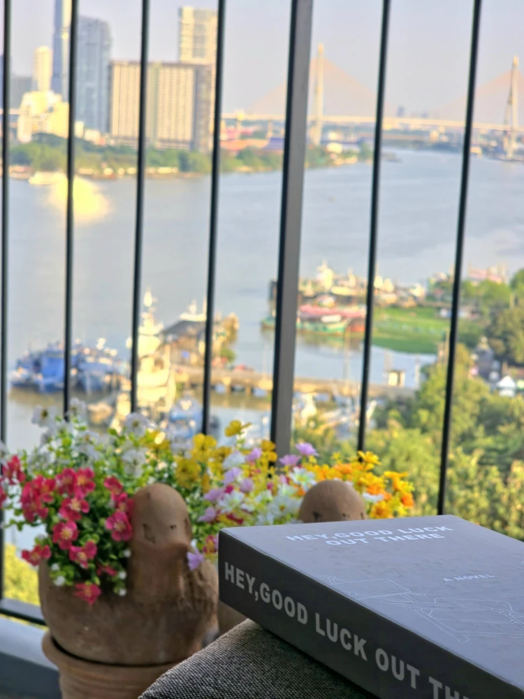 For rent: Chapter One Modern Dutch Condo, riverside, 60 sq.m., beautifully decorated. Book now!