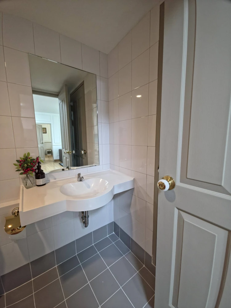 For rent: Chapter One Modern Dutch Condo, riverside, 60 sq.m., beautifully decorated. Book now!