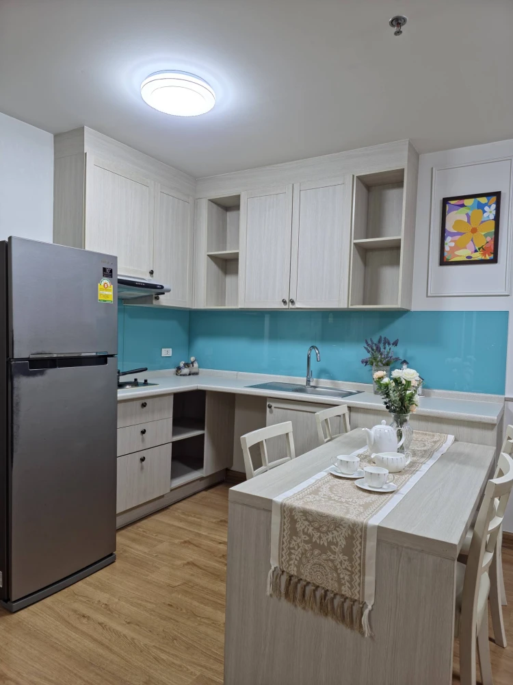 For rent: Chapter One Modern Dutch Condo, riverside, 60 sq.m., beautifully decorated. Book now!