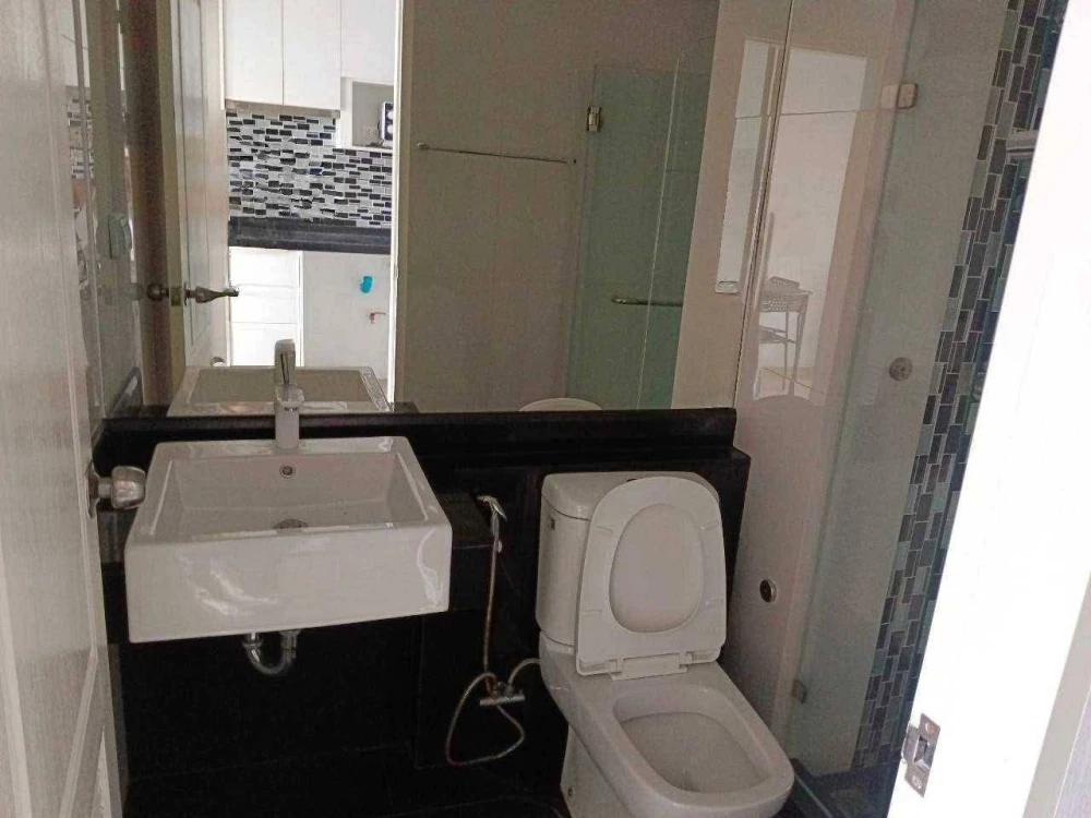 For rent: Bangkok Horizon Light @Phetkasem 48 Station, 8th floor, Building C, with furniture + built-in wardrobe, ready to move in