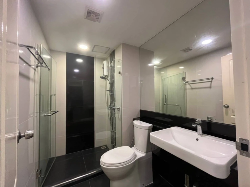 For sale, for rent!! Condo Bangkok Feliz Sathorn-Taksin, ready to move in, complete furniture, electrical appliances, hurry to book now!!