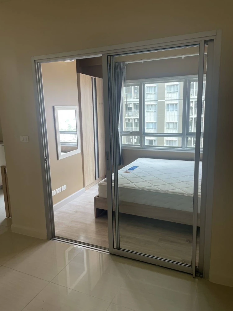 For rent: Manor Sanambinnam, 17th floor, Building B, with basic furniture. Hurry and reserve before you miss out.