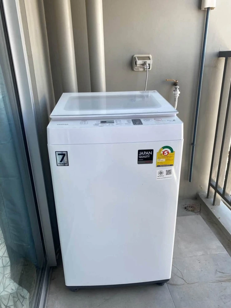 For Rent: Manor Sanambin Nam. Airy unit with a beautiful view; fully furnished and equipped with appliances—ready for immediate move-in.