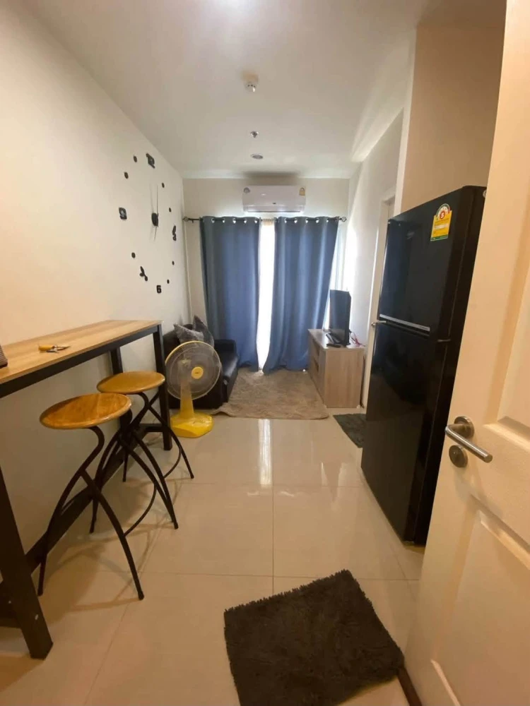 For Rent: Manor Sanambin Nam. Airy unit with a beautiful view; fully furnished and equipped with appliances—ready for immediate move-in.