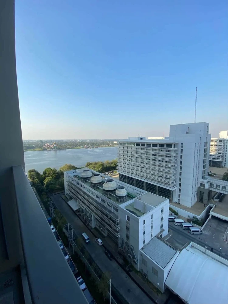 For Rent: Manor Sanambin Nam. Airy unit with a beautiful view; fully furnished and equipped with appliances—ready for immediate move-in.
