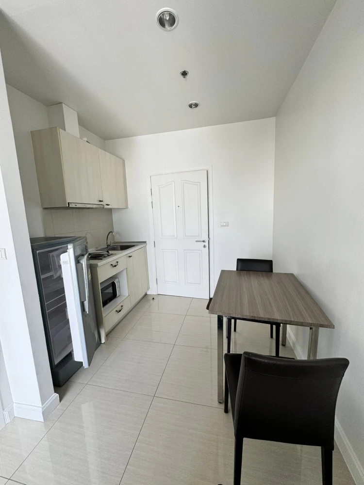 For rent: Manor Sanambinnam, 1 bedroom, 1 bathroom, full city view, complete electrical appliances, must book.