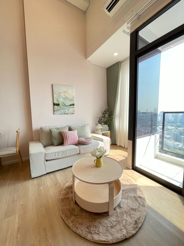 For rent: Landmark @ MRTA Station, DUPLEX unit, high floor, stunning city view, open-plan City View, Full Furniture.