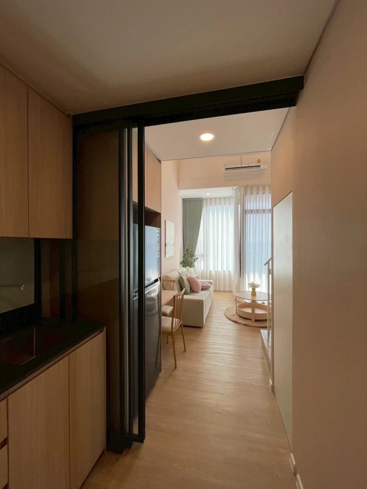 For rent: Landmark @ MRTA Station, DUPLEX unit, high floor, stunning city view, open-plan City View, Full Furniture.