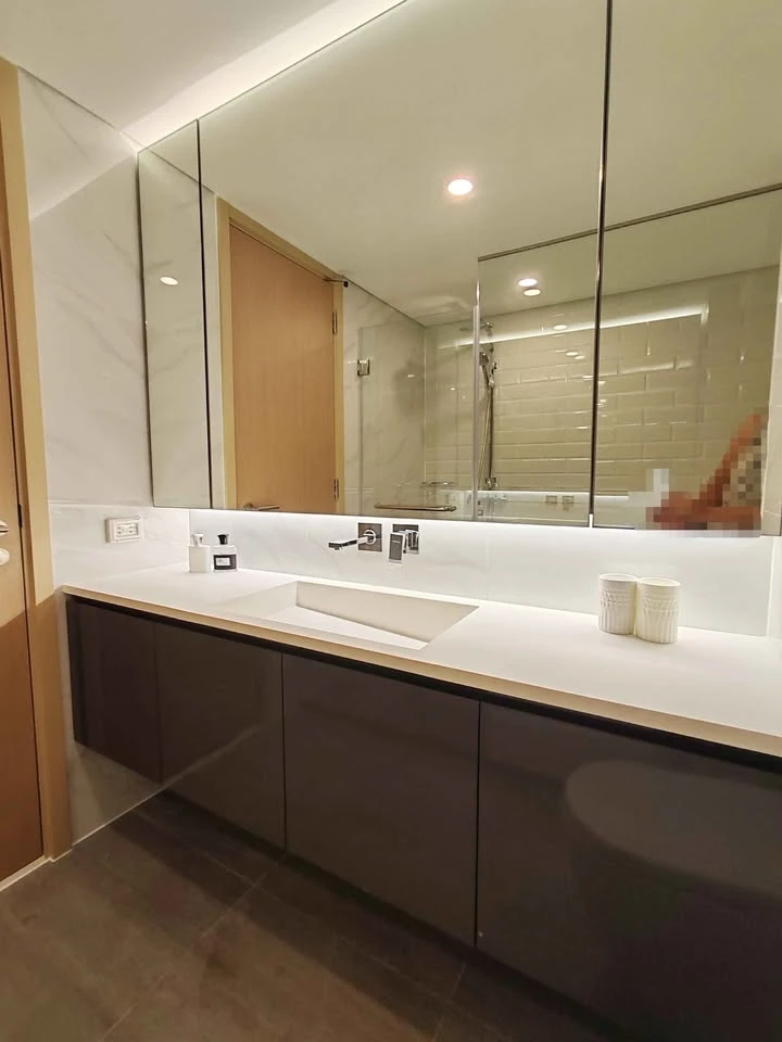 For rent: Landmark at MRT Station, beautiful room, high floor, excellent built-in furniture, complete electrical appliances