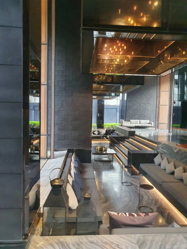 For rent: Ashton Asoke, ready to move in, fully furnished, great price, come and reserve today.