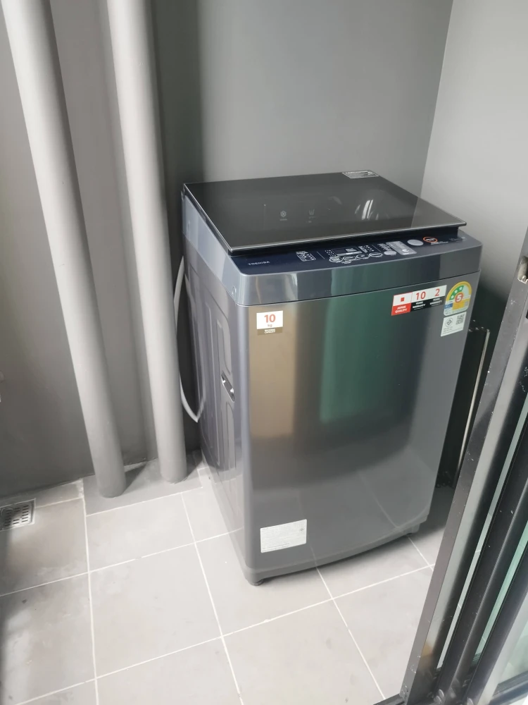 For rent: Atmoz Canal Rangsit, Building D. Unobstructed view, fully furnished, complete appliances. Unit is not next to the elevator or garbage room.