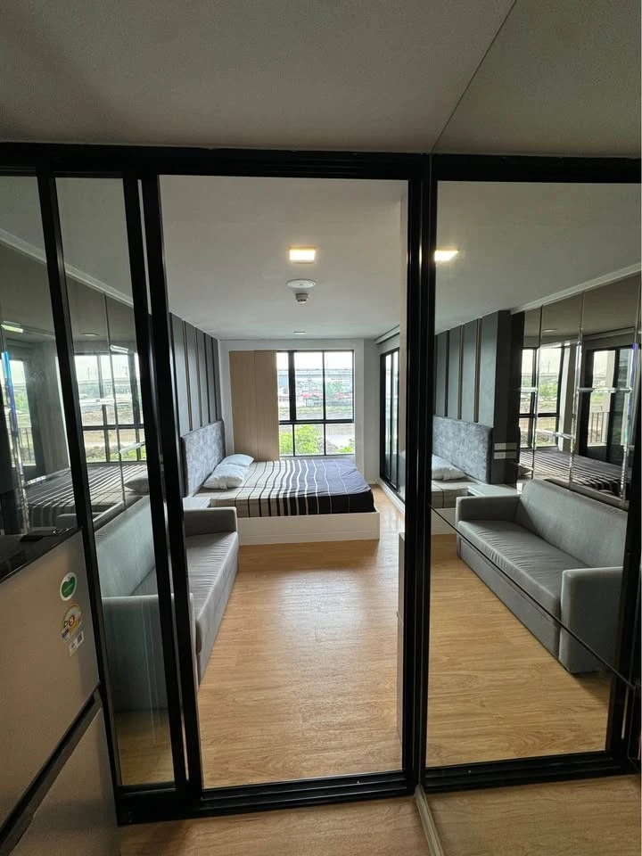For rent: Atmoz Canal Rangsit, fully decorated room with built-in furniture. Hurry and reserve now!