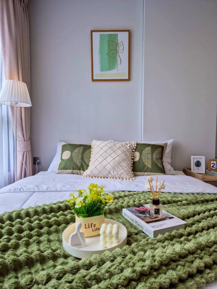 For rent: Atmoz Canal Rangsit. Beautifully decorated room with full amenities. Come and reserve today. Don't delay!