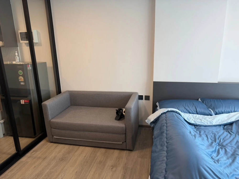 For rent: Atmoz Palacio Ladprao-Wanghin, 2nd floor, easy access to common areas, ready to move in, fully furnished with appliances.