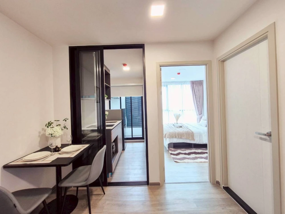 For rent: Atmoz Palacio Lat Phrao-Wang Hin, fully furnished, 7th floor, Building D, size 27 sq m., must arrange.