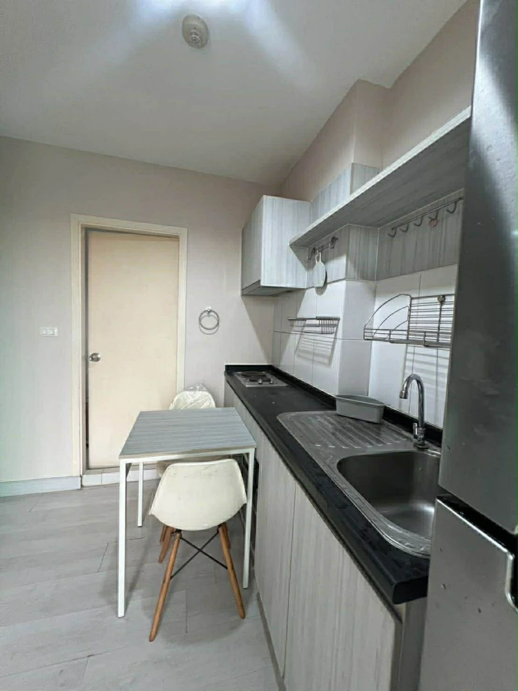 For rent: Aspire Ngamwongwan with furniture.
