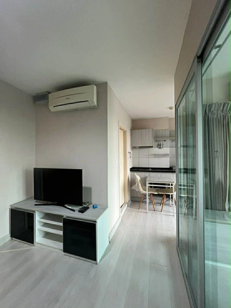 For rent: Aspire Ngamwongwan with furniture.