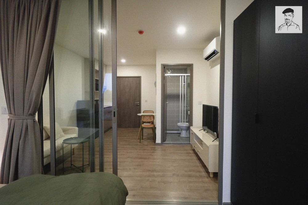 For rent: Aspire Pinklao - Arun Amarin, 5th floor, tree view, cool breeze all the time, fully furnished, must reserve now.