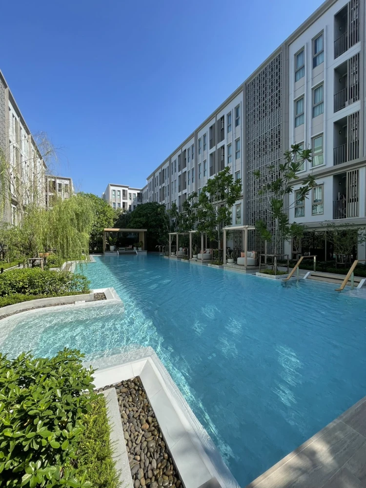 For rent: Aspire Pinklao - Arun Amarin, swimming pool view, great atmosphere, fully furnished, just bring your own luggage and move in.