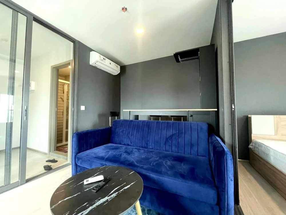 For rent: Aspire Rama 4, 15th floor. Nice, fully furnished unit. Book now! Don't miss out!