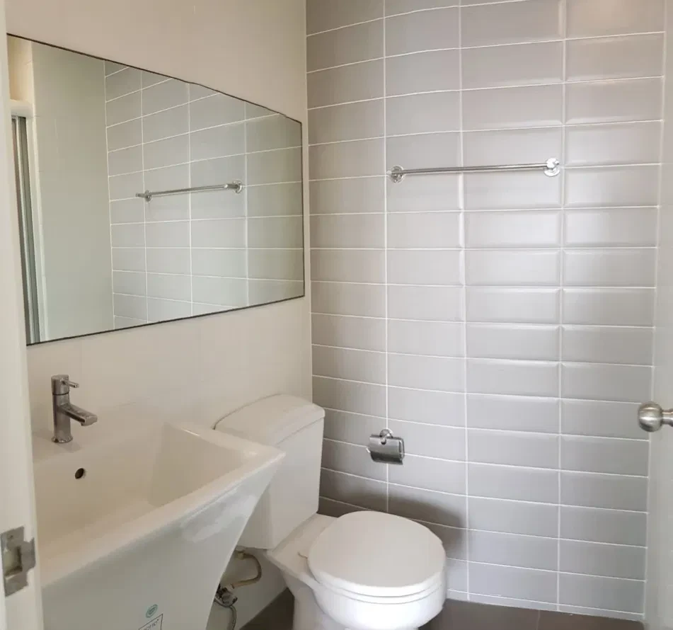 For rent!! Aspire Rama 4, 28th floor, Building A, beautiful room, fully furnished, ready to move in. Don't miss it!!
