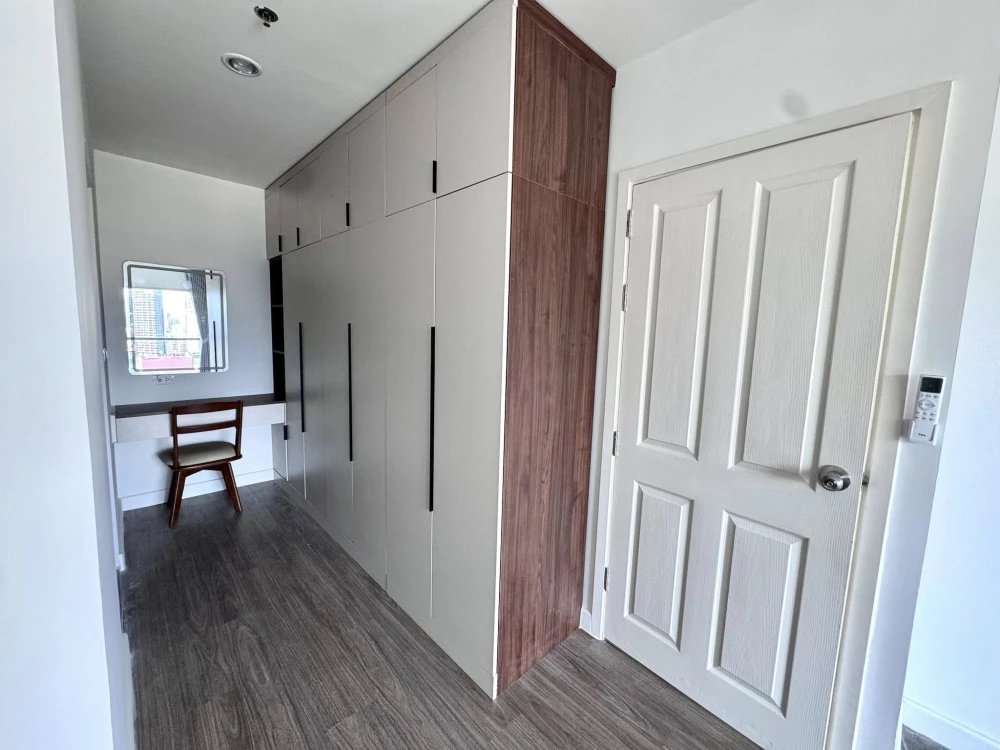 For rent: Aspire Rama 9, spacious room, 22nd floor, high view, comes with complete facilities, hurry and book.