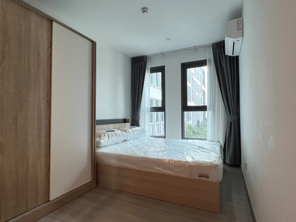 For rent: Aspire Ratchayothin, 4th floor, nice room, complete with furniture and appliances. Reserve now, hurry!
