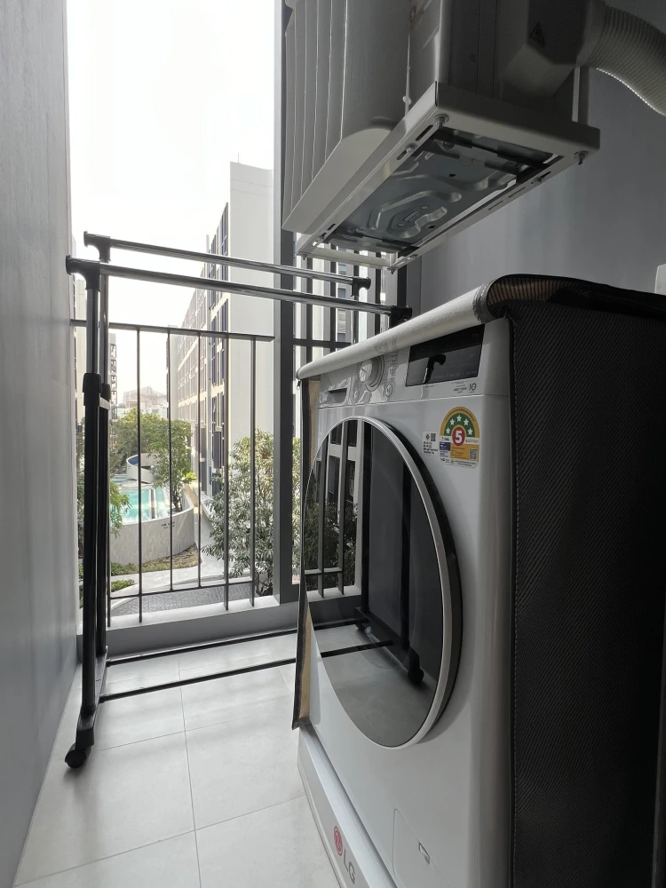 For rent: Aspire Ratchayothin, 4th floor, nice room, complete with furniture and appliances. Reserve now, hurry!