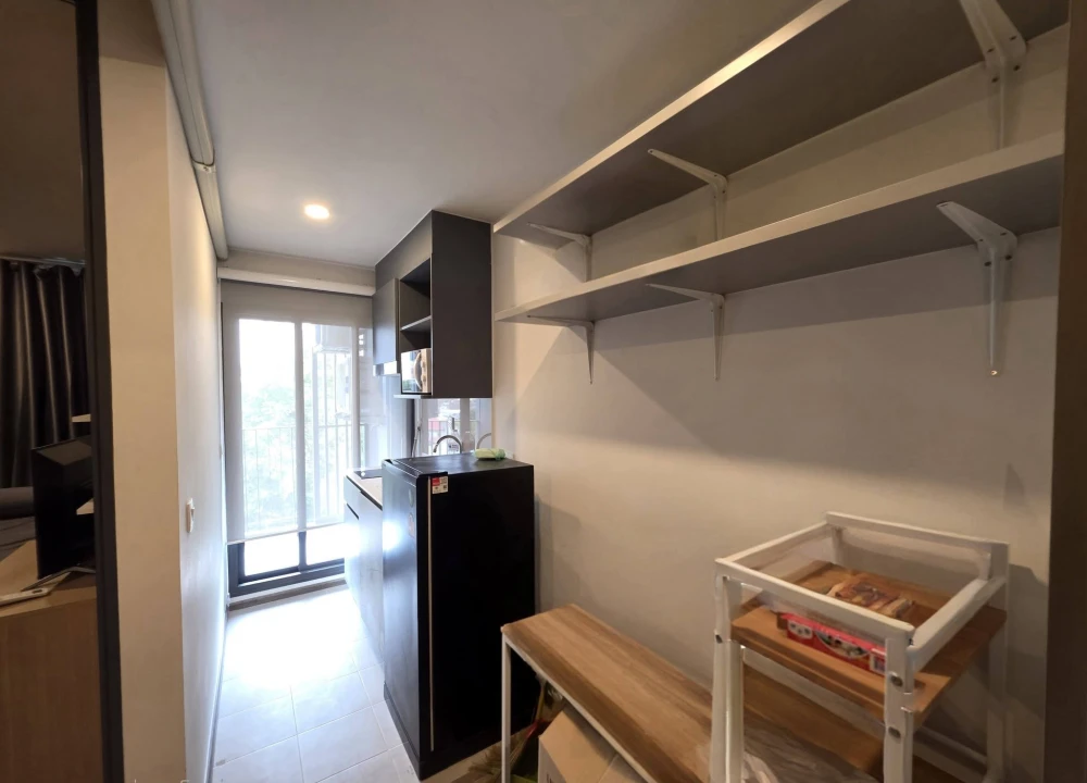 For rent: Aspire Ratchayothin, 5th floor, Building C. Fully furnished, ready to move in. First come, first served.
