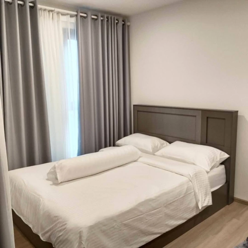 For rent: Aspire Ratchayothin, studio room size 26 sq.m., pool view, outside city view, fully furnished, just bring one bag, ready to move in