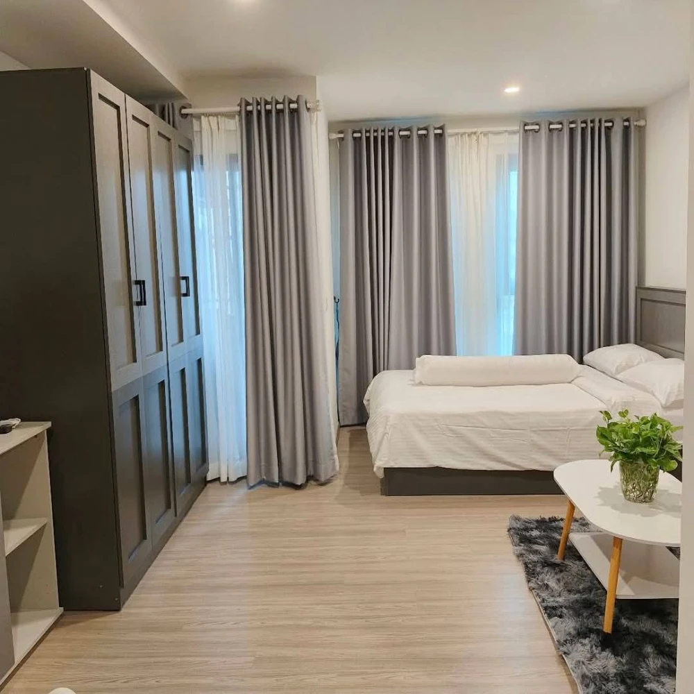 For rent: Aspire Ratchayothin, studio room size 26 sq.m., pool view, outside city view, fully furnished, just bring one bag, ready to move in