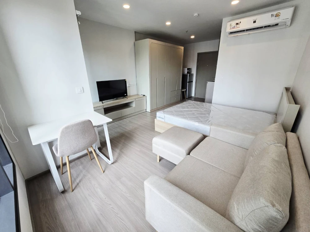 For rent!! Aspire Sukhumvit - Rama 4, 15th floor, fully furnished, ready to move in. Don't miss out!!