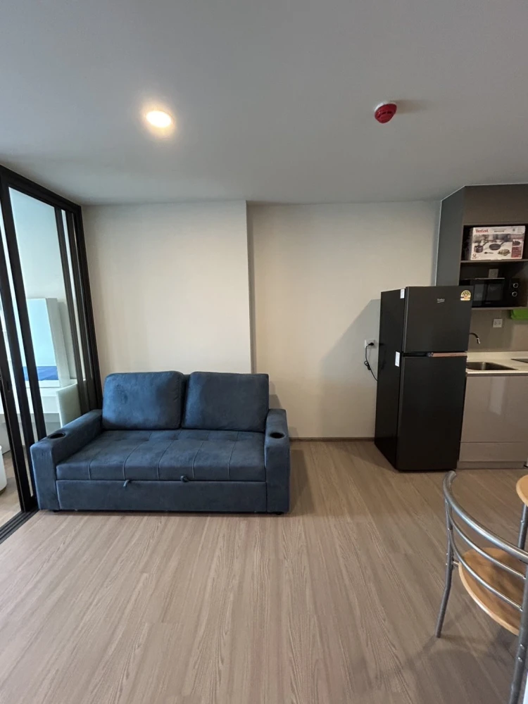 For rent!! Aspire Sukhumvit - Rama 4, 29th floor, fully furnished, ready to move in. Don't miss out!!
