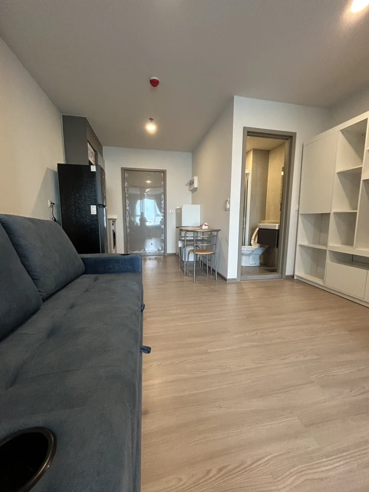For rent!! Aspire Sukhumvit - Rama 4, 29th floor, fully furnished, ready to move in. Don't miss out!!