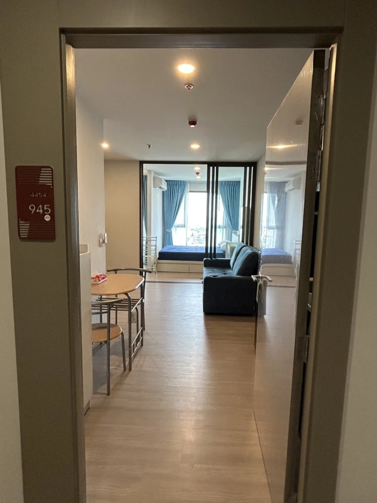 For rent!! Aspire Sukhumvit - Rama 4, 29th floor, fully furnished, ready to move in. Don't miss out!!