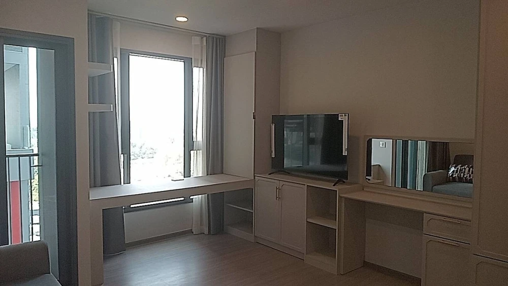 For rent: Aspire Sukhumvit - Rama 4, 8th floor, fully furnished. Book now!