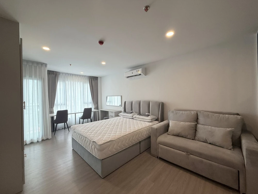 For rent: Aspire Sukhumvit - Rama 4, fully furnished, full electrical appliances, ready to move in.