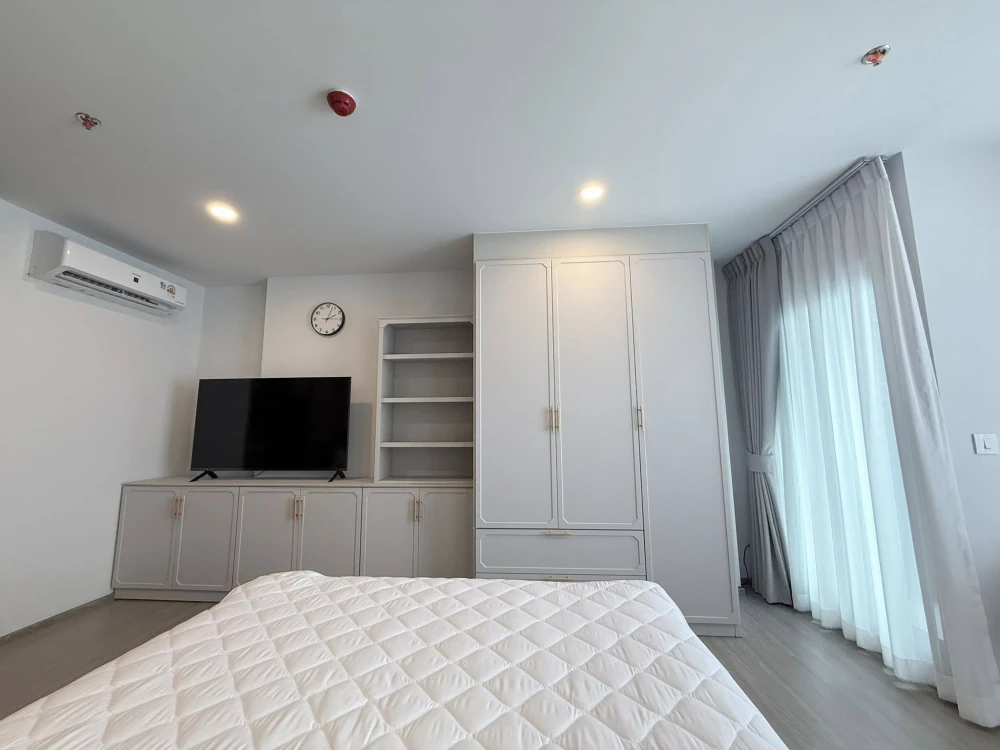 For rent: Aspire Sukhumvit - Rama 4, fully furnished, full electrical appliances, ready to move in.