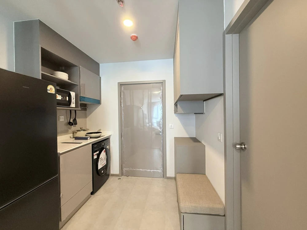 For rent: Aspire Sukhumvit - Rama 4, fully furnished, full electrical appliances, ready to move in.