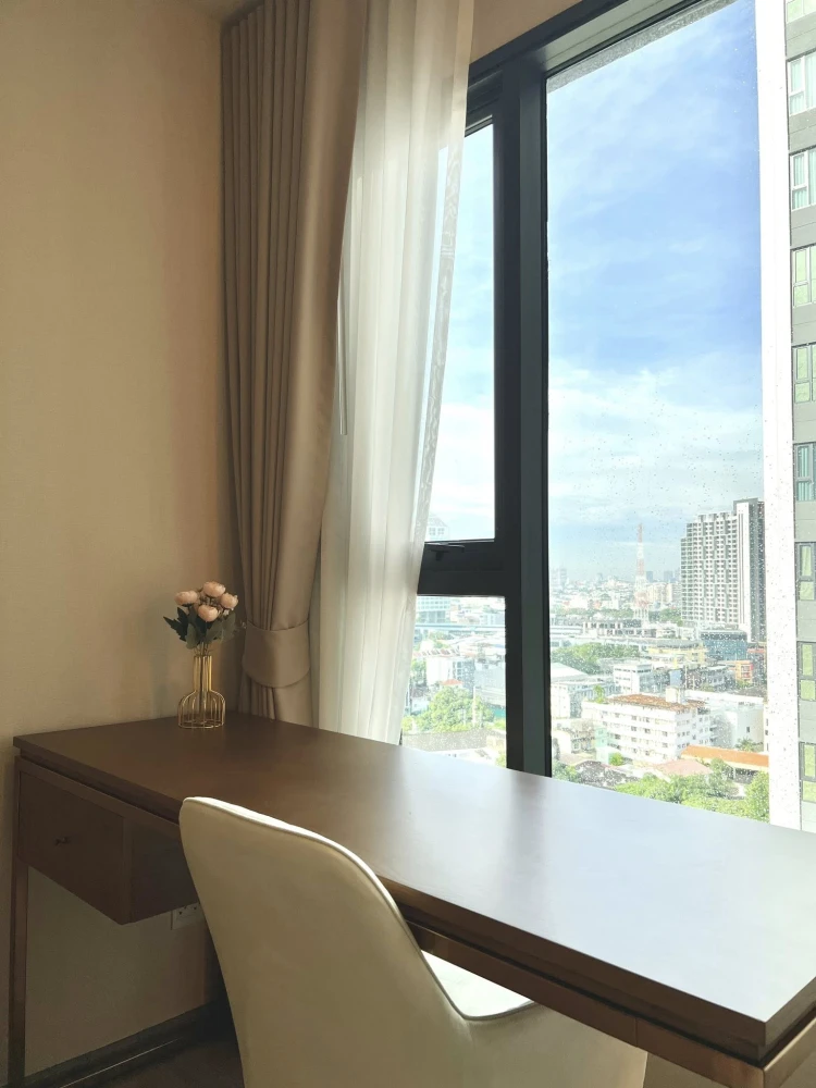 For rent: Aspire Sukhumvit Rama 4, fully furnished room, ready to move in, complete with amenities. Hurry and reserve now, don't miss out!