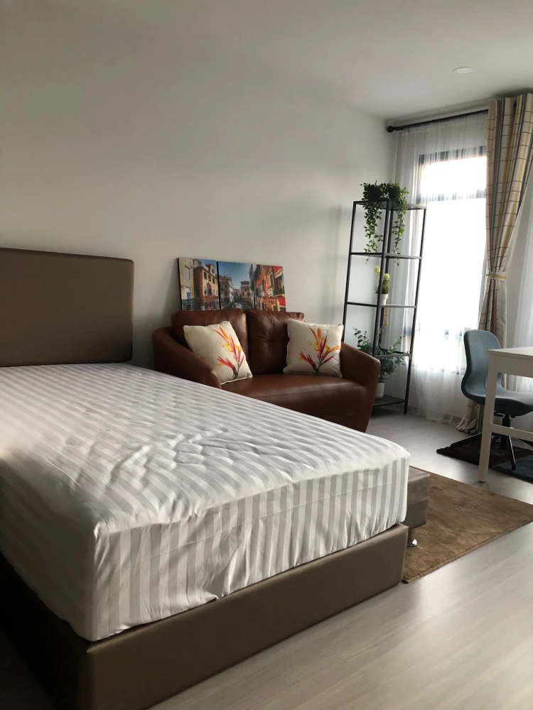 For rent!! Aspire Asoke-Ratchada, 7th floor, Building A, good location condo, good price, convenient transportation, hurry up and book now!!