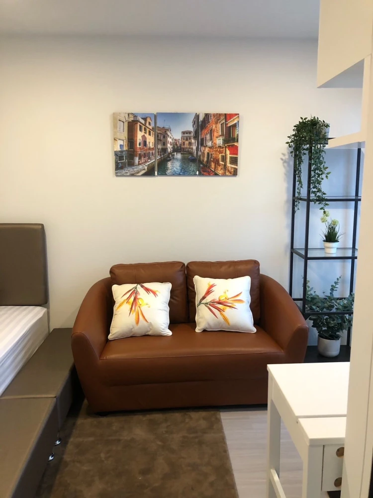 For rent!! Aspire Asoke-Ratchada, 7th floor, Building A, good location condo, good price, convenient transportation, hurry up and book now!!