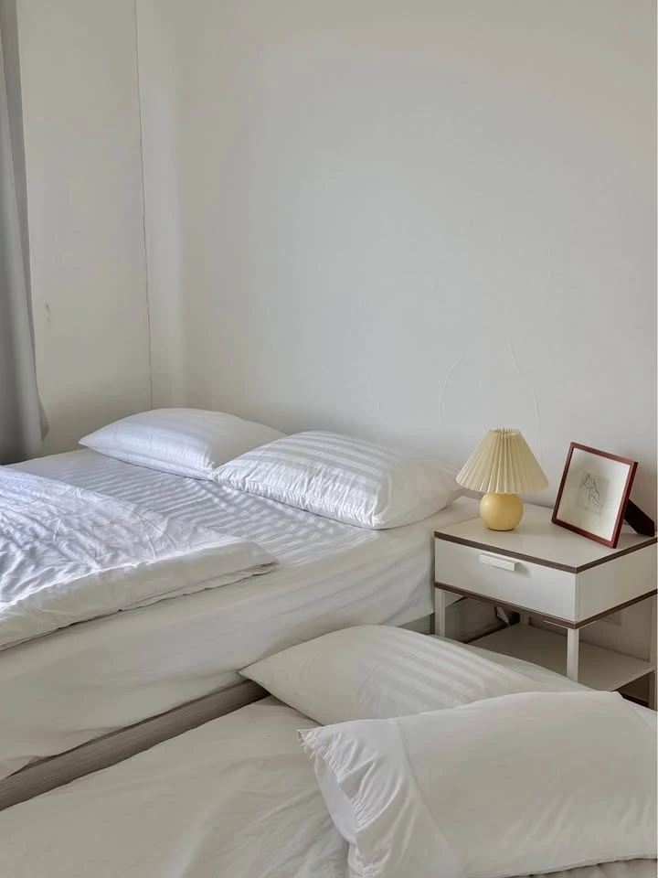 For rent, Aspire Erawan, ready to move in, high floor, furnished, reserve now.