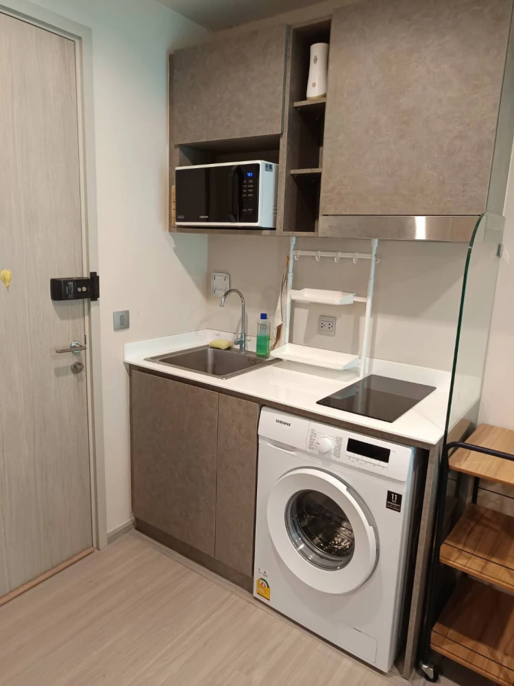 For rent, Aspire Erawan Prime, ready to move in, complete in one place, just drag your bags and move in, don't delay.
