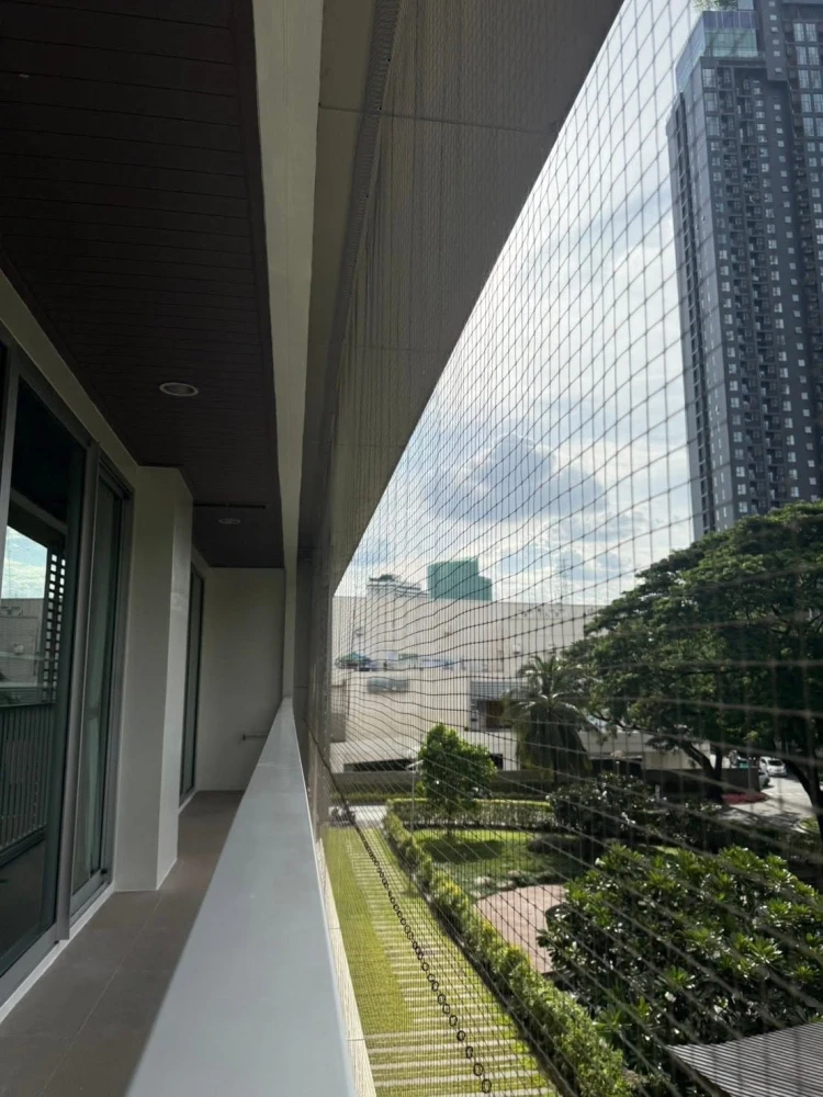 For rent: Abstract Phahonyothin Park, Building A, 3rd floor, garden view. Quiet atmosphere, very spacious room.