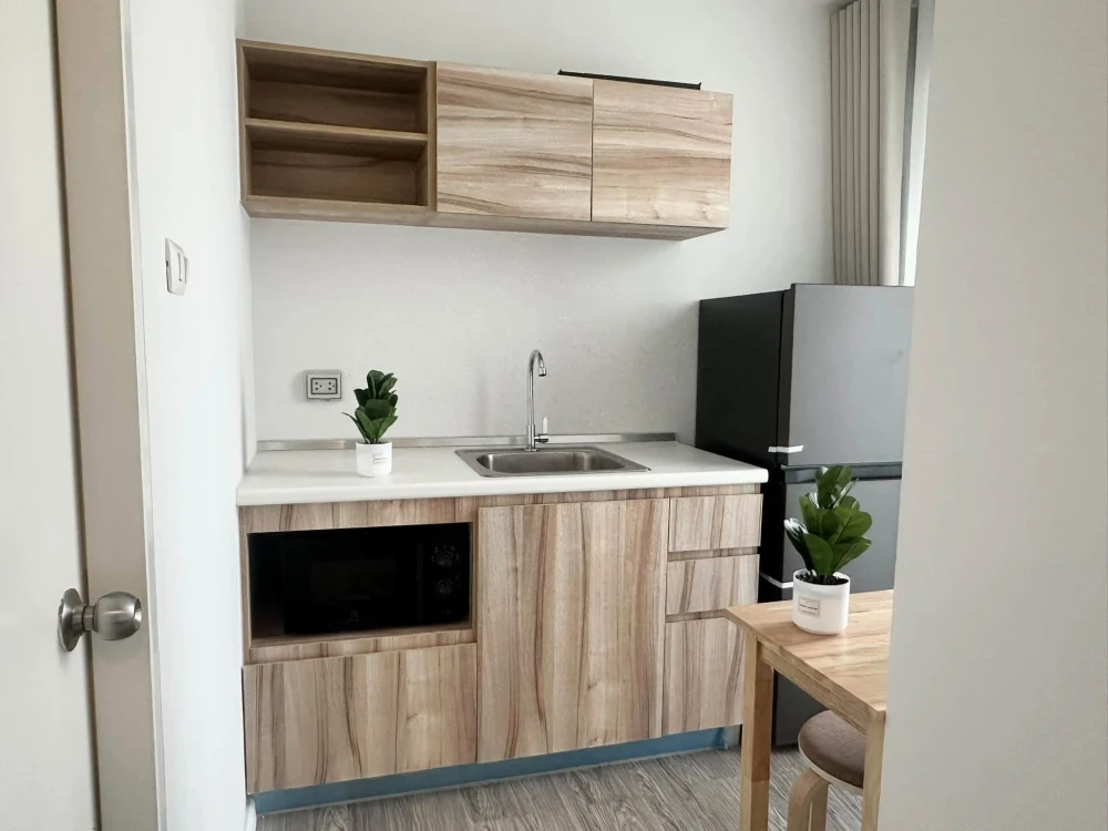 For Rent: Happy Condo Don Mueang The Terminal. Headboard shares no walls with neighbors, unblocked view, fully furnished. Don't miss out!